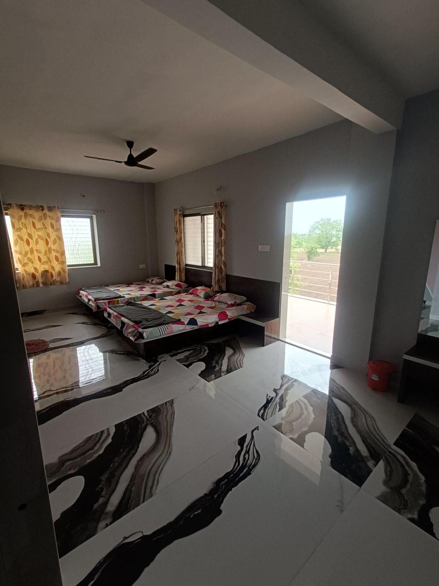 Matoshree Guesthouse Akalkot Exterior photo